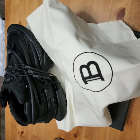 BALMAIN PARIS   Unicorn Neoprene And Leather Sneakers !   COLOR : BLACK - Picture 3 of 11